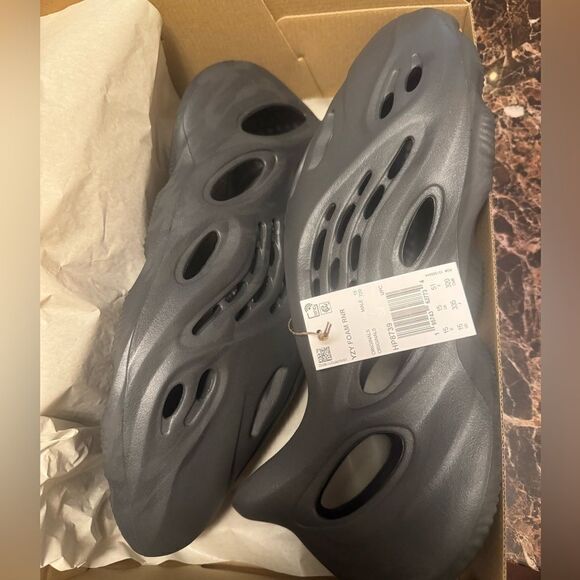 Adidas Yeezy Foam Runner RNNR Onyx HP8739  size 15 SHIPS NOW IN HAND BRAND NEW main image 10